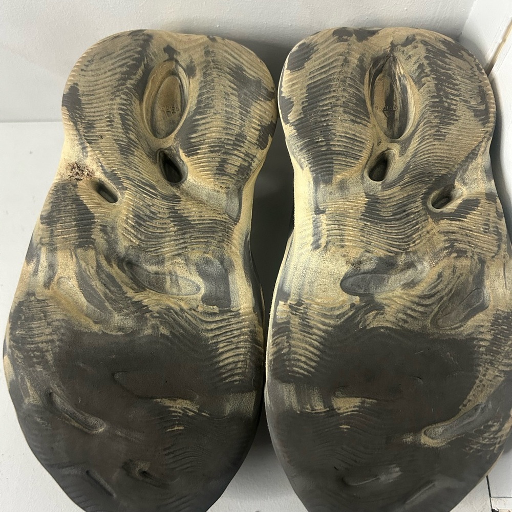 Yeezy foam runner - Picture 2 of 3